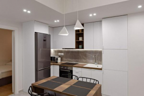 Blu & Marrone Suites-parking included